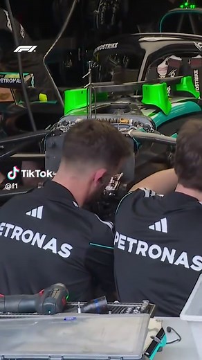 Incredible Comeback by Mercedes-AMG F1 at AusGP