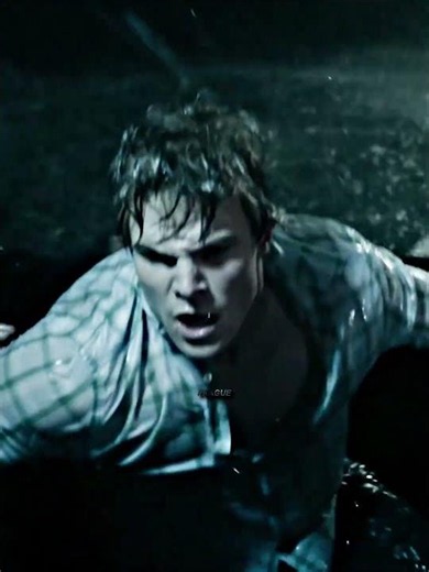 Oliver accidentally attacks his mother after a nightmare #shorts