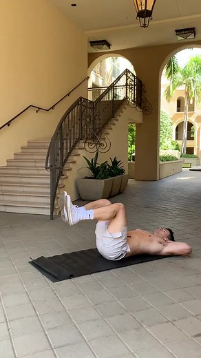 Cross Crunch Workout Challenge