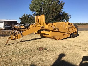 International 2S70-14 14 Yard Pull-Type Pan Scraper | Construction