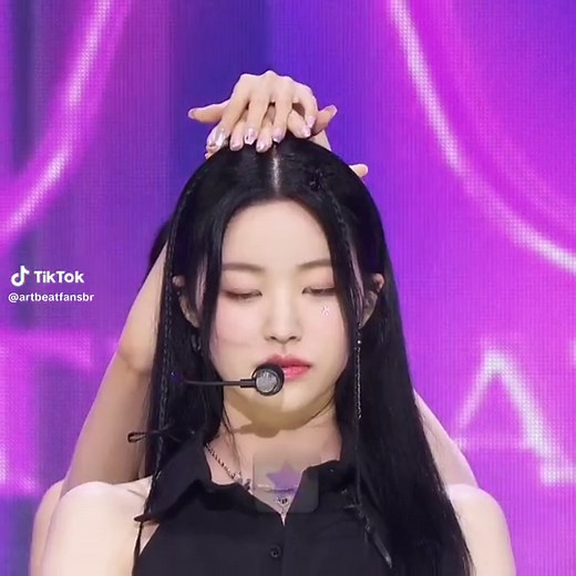 ARTBEAT v Dubi Dubi Show Performances & Idol Kpop Group Highlights
