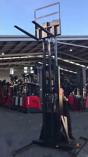 Crown Walkie High Reach Stacker 3.3m Lift