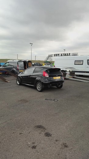 Worlds fastest st180 has got a new look 😎😎#teamdevine #devineautotech #ford #st180 #fiesta #fairwellfiesta #tool #cars #carguys #mk7fiesta #st180owners #dragcar #santapod #santapodraceway #fordshowsantapod #worldsfastestst180 #inthe9s #9secondcar #660bhp