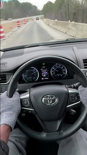 2017 Toyota Camry Hybrid Acceleration Test