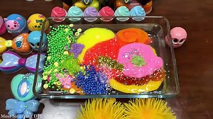 Mixing_Glitter_and_Beads_Into_Slime_||_Most_Satisfying_DIY_Slime_Videos(360p)