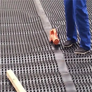 [Hot Item] 8mm Height HDPE Plastic Dimpled Drainage Sheet Board with Waterproof Layer for Basement and Roof Drainage System