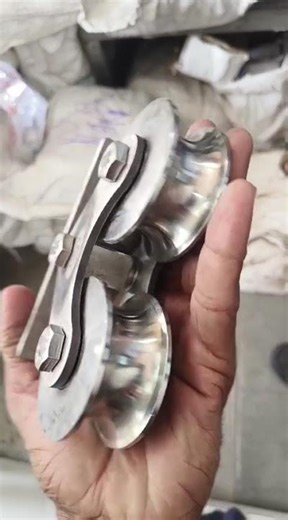 Stainless Steel Gate Roller Wheel | Available on IndiaMART