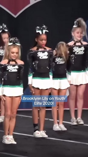 There are a lot of senior elite flyers in this routine! #allstarcheer #cheer #cheerleadingworlds #cheerleading #cheertok #fyp #thecheeroutlet #seniorelite #brooklynnlily #viral