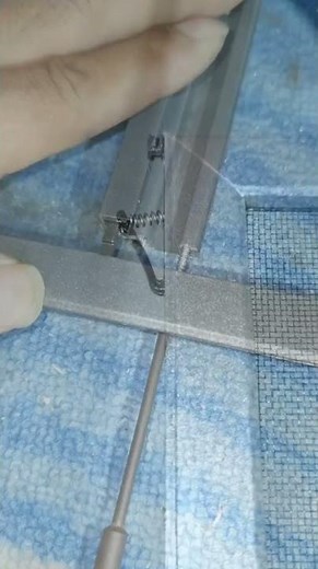 joining the window frame by nailing it to the corners