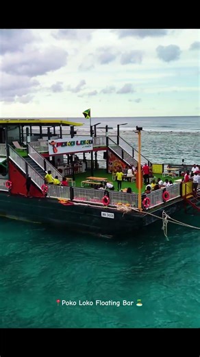 Poko Loko Floating Bar 🏝️ 🌊 #pokolokojamaica #floatingbarjamaica #ochoriosjamaica