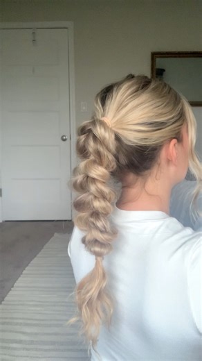 Easier way to do a pull through braid! Have you tried this? @laineyostrom #pullthroughbraid #pullthroughbraids #ponytailtutorial #ponytailbraids #hairstyle #hairtutorial | WIMBERLY’S BEAUTY BAR