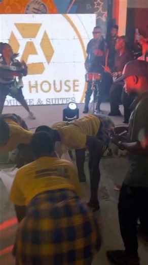 Ogoni are truly talented! 🔥 Kuke Kuke crooner, Ogoni sensational female artist Hannah B, completely scattered the show alongside her creative team with an electrifying performance. 💃🎶 | Ogoniflavour