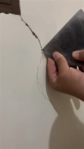 Lucrari Rigips Botosani on Instagram: "#homerenovation #drywall #qualitycraftsmanship #skills #wall"