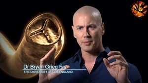 Freshwater crab vs tiger leech | Crabe d'eau douce vs sangsue tigre