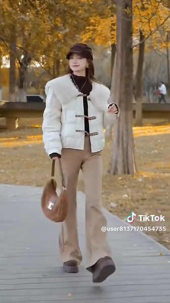 2025流行秋冬女裝套裝搭配指南