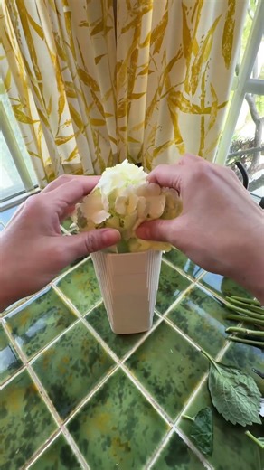 Flower Arranging Hack: Use Hydrangeas at the Base to Support Tall Stems