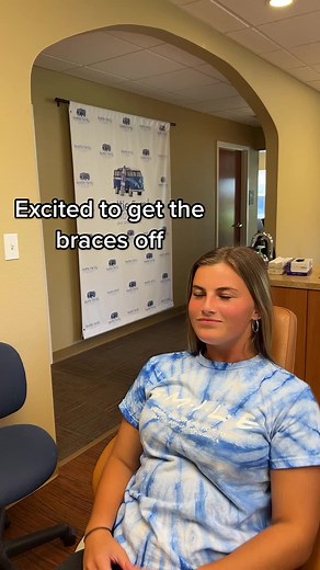 WEAR YOUR RUBBER BANDS 🤣💙🪥🦷 #OverwatchMe #andGO #baldwinpark #orlando #orthodontist #braces #dentistaentiktok