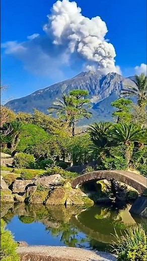 Sengan-en: The Samurai Garden & The Volcano (仙巌園と桜島)