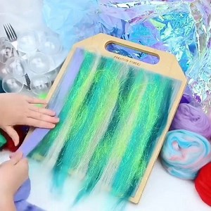 Are you a fan of fiber art? You will be after seeing these cozy, colorful crafts. 😉 #DesignZen All work by Paradise Fibers | Tastemade Home