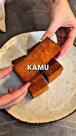 CRISPY HONEY TOAST🍯 Cuma roti tawar di oles aja?! Cobain dulu yang ini, dijamin ketagihaaaan🤤 Bahan: - Butter 80 gr - Madu 30 ml - Brown sugar 25 gr - Garam 1/4 sdt Cara bikinnya simple banget dan cuma butuh 1 bahan aja, the Air Fryer Chef Plus @Breville Indonesia ✨ bisa memenuhi semua kebutuhan masak kamu karena memiliki 12 multicooking preset💛 #fyp #honeytoast #toast #rotitawar #mastereverymoment