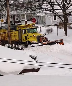 46K views · 498 reactions | NIAGARA FALLS ACTION: a plow became stuck on 17th Street around 1140 hours on Tuesday, January 18th, 2022.  Stacy Piscitello | Niagara Action | Facebook