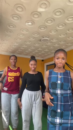 Girls Dancing on TikTok Compilation