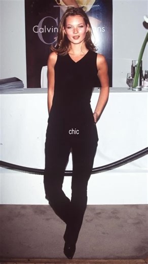 tacosattire | Kate moss #katemoss #90s #00s #style #chic #fashion #model #fashionshow | Instagram