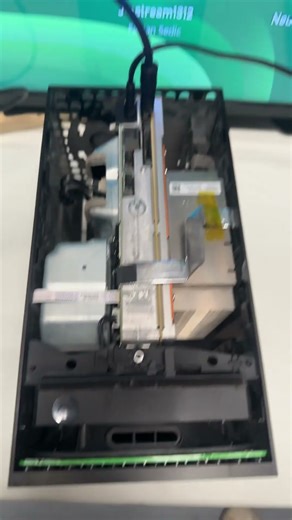 This is why your Xbox Series X keeps shutting down and losing video! 🔧⚡️”#XboxSeriesX #XboxRepair