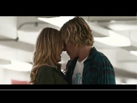 Kyle sings for Dani "Locked Out Of Heaven" | Status Update (2018)