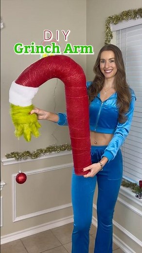 DIY GRINCH ARM 🧤🔴 A fun Christmas decor project! #thegrinch #christmasdiy #christmasideas
