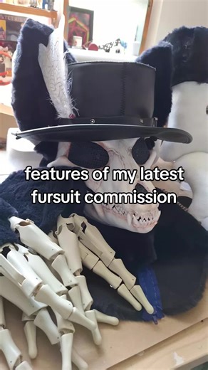 my base price for fursuit heads is £700, DM me if you're interested #furryart #fursuit #fursuitmaker #fursuitmakersoftiktok #fursuitcommissionsopen