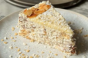 Imamo recept za savršeni ljetni desert: Raffaello torta, i još k tome - bez pečenja