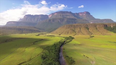 Angel Falls : découvrez la plus haute cascade du monde