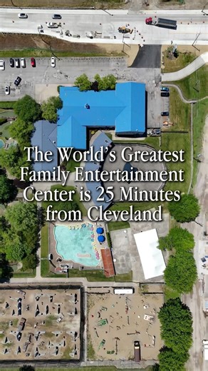 Throwback to endless summers spent at Swings-N-Things Family Fun Park, where go-karts and bumper boats ruled our days. Crowns ‘World’s Greatest Family Entertainment Center’ in 2023, it’s where nostalgia meets summer fun! From paintball showdowns to leisurely rounds of mini golf, it’s the perfect spot for team building with a twist at this 13 acre outdoor & indoor family fun center. Ideal for birthday parties, summer camps, and field trips too! Save to remember @swingsnthings for your next advent