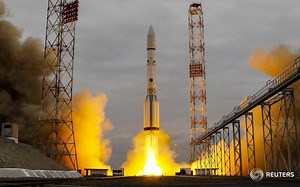 Watch as the Russian proton rocket carries the European Space Agency's Exomars into the sky. More here: http://reut.rs/1P8QQXE | Reuters