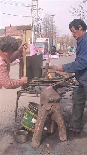 Custom Kitchen Knives from Specialized Factory