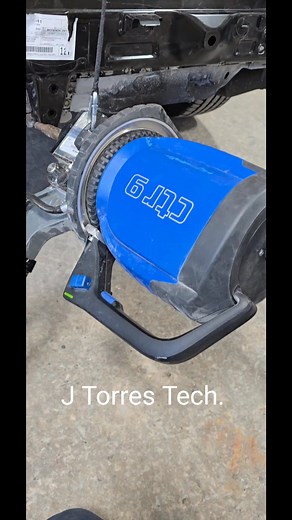 Puntos de soldadura en proceso ■ Spot welds in welding process | J torres tech