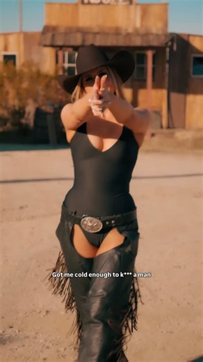 Coey Redd on Instagram: "If Kissin’ Kate Barlow had a little flow 😮‍💨 GO LISTEN TO “HOW DOES THAT FEEL” OUT NOW! ✨ #countrypop #rap #countrymusic"