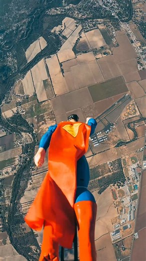192K views · 2.1K reactions | FPV drone view? Nope! This time, we’re channelling the real Superman moves—wingsuit style! 隸‍♂️✨ Captured with #OsmoAction5Pro and a touch of hero vibes.   IG: evansantangelo #DJI #ActionCam #pov #Superman #creativeshots | DJI | Facebook