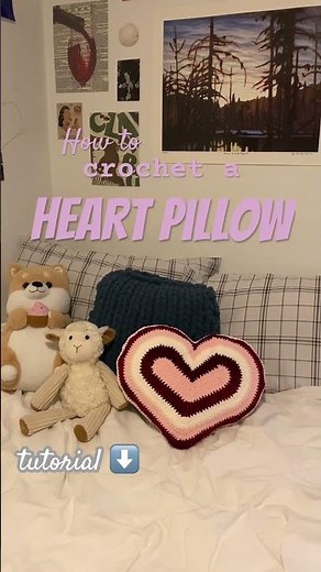 how to crochet a heart pillow | beginner friendly tutorial 🫶🏻🩷 #crochettutorial #diy