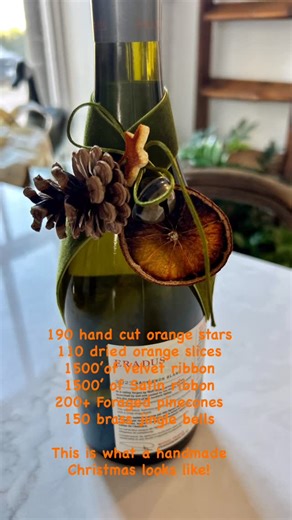 Kerri Healey on Instagram: "The Mistletoe Mrkt Elves (2 girls with an idea) busy making beautiful things. Our workshop will be transformed into a beautiful shop at 34 John Street just in time for the Candelight Festival. November 28th 4-9 Saturday 29th 10-4 Sunday 30th 10-4 #ChristmasMarket #ChristmasPopup #TraditionalChristmas #HandmadeChristmas #smalltownchristmas @peonia_mm @thetinynestgallery @woodsmithdesigns_ @khartpaintings @porthopehbia @exploreporthope"