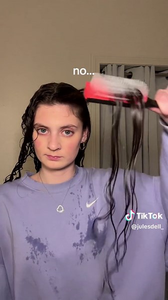 the best way to use a denman brush! #julesdell #curlyhair #denmanbrush | denman brush curls