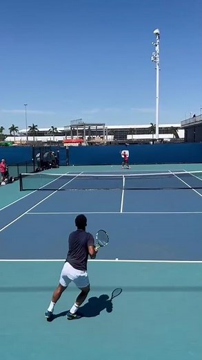 Zverev hits forehand winner | Miami Open practice | Arthur Fils frustration after slipping #wta #atp
