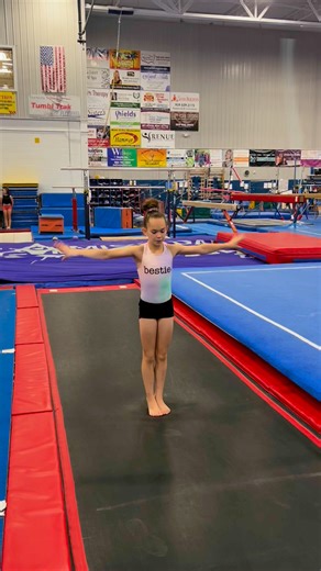 When doing a straddle jump, you want to show a big spilt angle, but also land with your feet together! 🔥 This drill helps athletes feel how quick they need to snap their feet back together at the completion of the jump. | Tumbl Trak