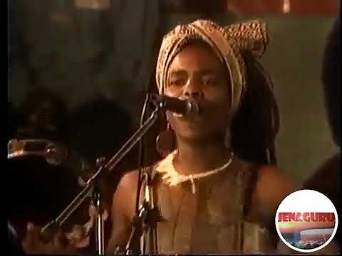 Busi Ncube performing Stembeni at a Jenaguru Music Festival in Harare.