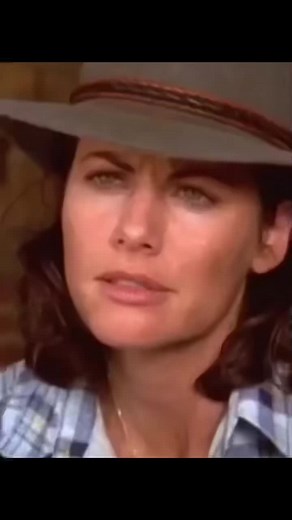 Claire McLeod 😭😭😢#mcleodsdaughters #sad#cattlestation | claire