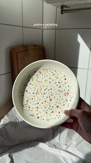 Easy Pottery Painting Ideas: Beautiful Ceramic Flowers