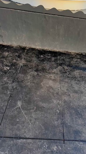 Say HELLO to these new sculptures! 🎀 There’s two super cute sculptures on view in NYC! Fans will love these larger than life bronze sculptures depicting Hello Kitty and Miffy. ARTIST: 🎨 @tomsachs WHERE: 📍17 State Street, NYC (across from Battery Park) PRICE: 🎟️Free and on view for the public! FOR KIDS: 🎈Make it a day of fun for kids! These adorable sculptures are across the street from Battery park, and steps away from the popular Sea Glass Carousel and Battery Park Playground. FUN FACT: 📕