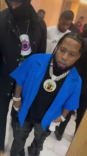 LLEGO LA PARA LA PARAAAAA 😂😂😂😂 SIEMPRE TOY CONTENTON 😂😂🔥🔥💪🏽💪🏽