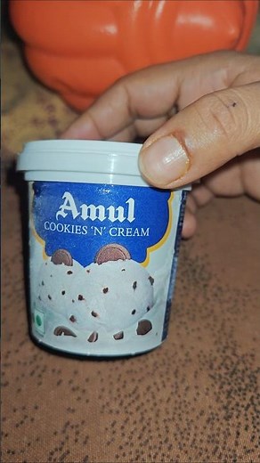 Amul Cookies N Cream Ice Cream Review 🍪🍦 | Worth Buying? #Shorts